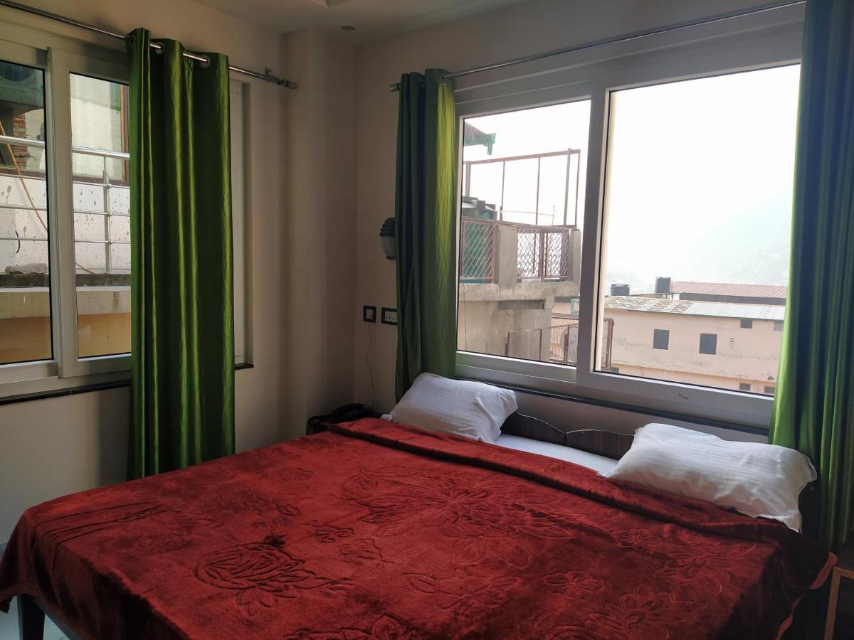 Hotel The Raja Palace Ришикеш Экстерьер фото